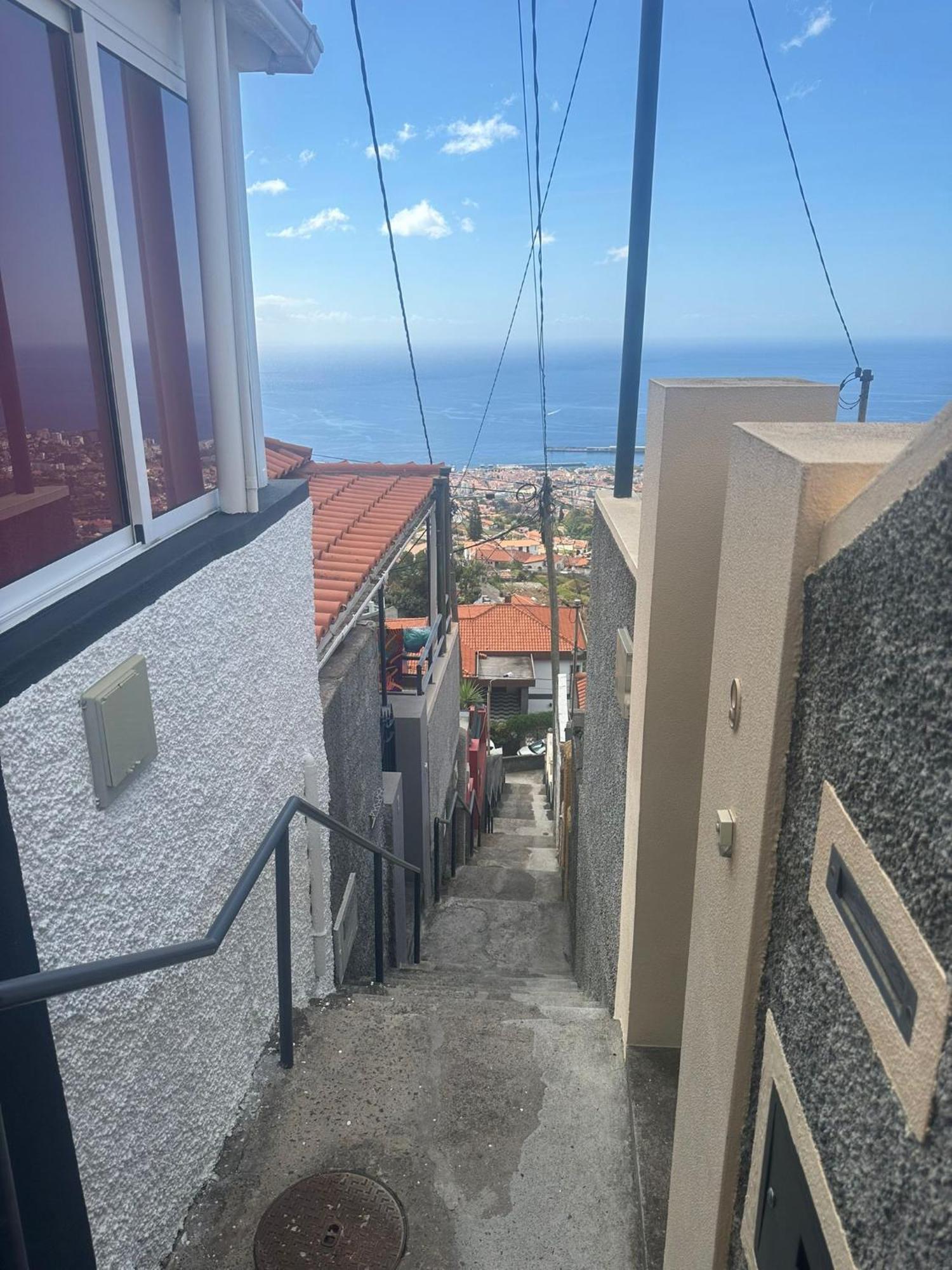 Villa The Hill View House à Funchal  Extérieur photo