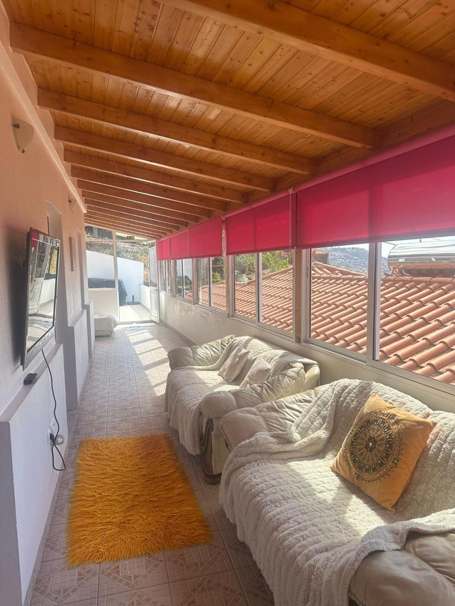Villa The Hill View House à Funchal  Extérieur photo